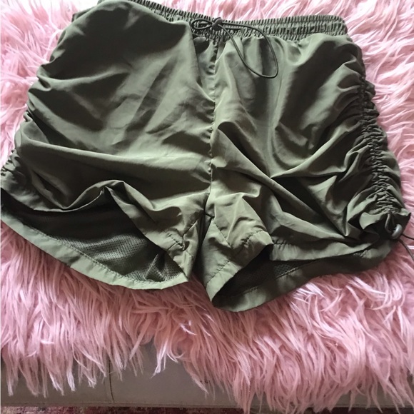 Julie&Joy Runnung Shorts - Picture 3 of 7